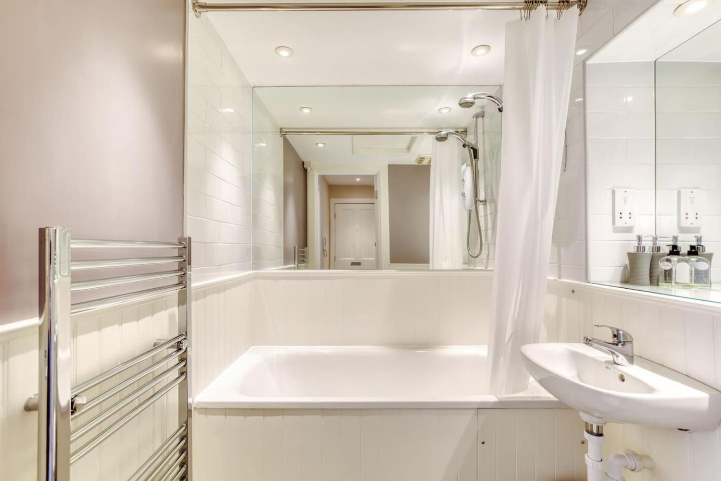 West Port - 2Br In The Heart Of The Old Town Just Off The Grassmarket EDI Kültér fotó